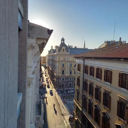 Alojamento de Acomodação e Pequeno-almoço I Filoksenia Trieste